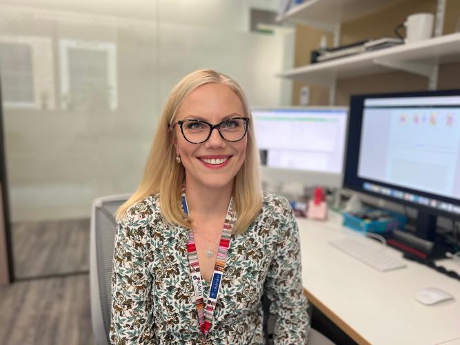 Photo of Dominika Gruzska in her office