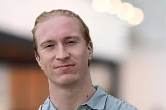 Cropped profile photo of Guillaume Macneil
